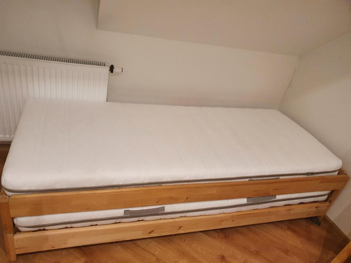 Apartament W Centrum Ustrzyki Dolne Exterior foto